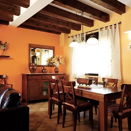 El Valle de la Mantequilla Aldehuela del Rincón Exterior foto